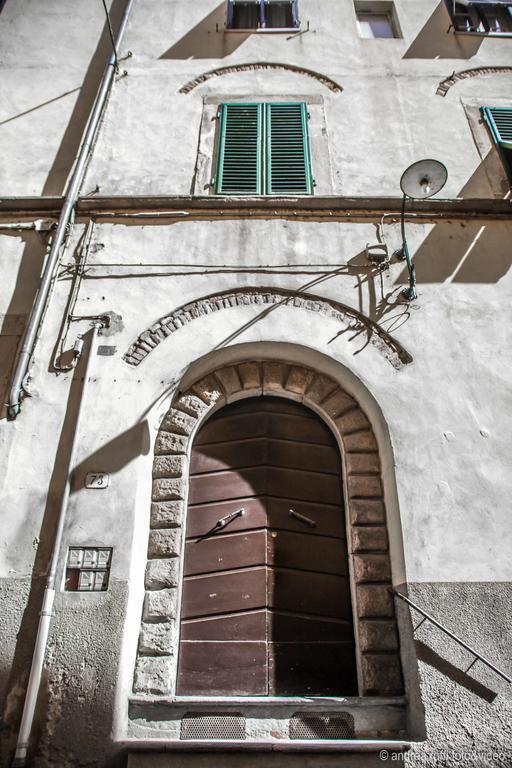 Il Rifugio Degli Innamorati...Di Lucca Exterior foto